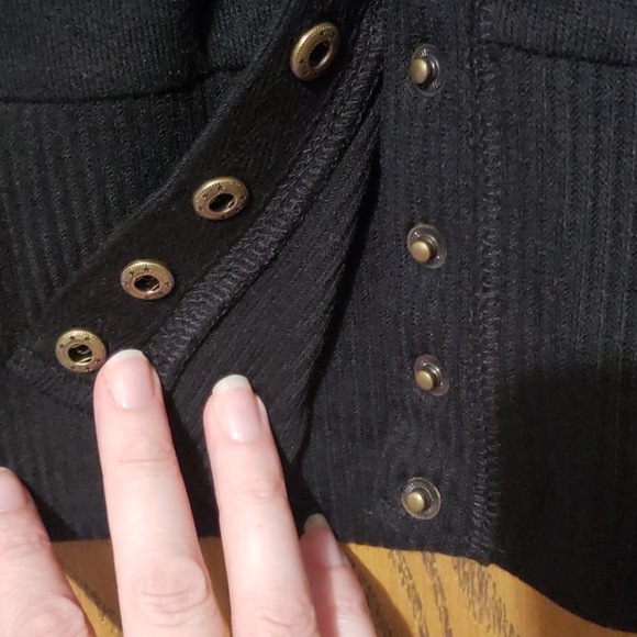 1 M Left💕New boutique snap cardigan - Picture 8 of 10